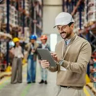 A qué trabajadores de Colombia les subirán el salario en 8,6 %: no es el mínimo