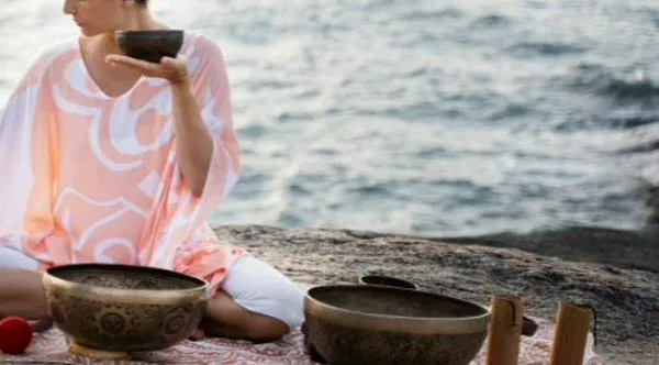 El soundhealing es una práctica por medio de sonidos que transforman vibraciones