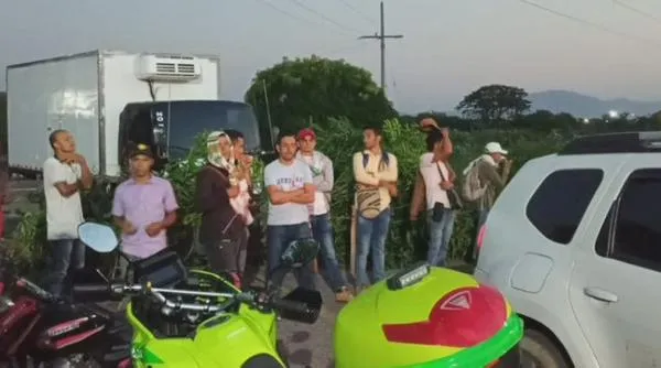 Líderes de 14 veredas extienden bloqueo a otras vías del Cesar : tramos afectados