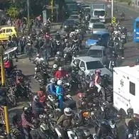 Motos bloquean Bogotá hoy: videos de qué pasó cerca a la zona de patios