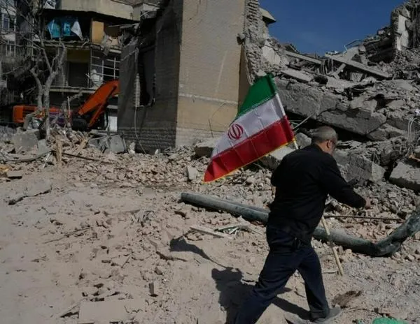 "Tengo miedo de morir": silencio y temor entre los iraníes bajo los bombardeos de EE. UU. e Israel