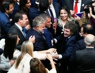 Milei redobla su agenda de reformas mientras crecen las dudas sobre el impacto económico