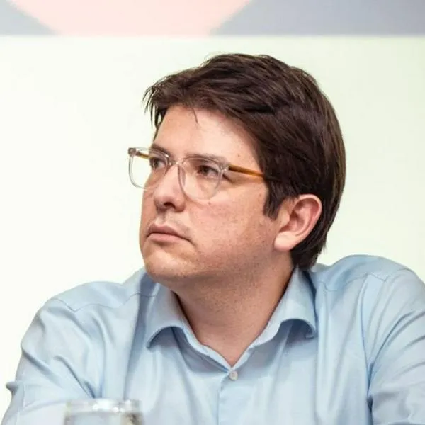 Calle 34 de Bogotá cambia de nombre en honor a Miguel Uribe Turbay