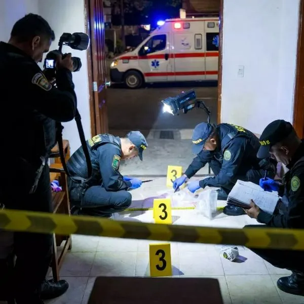 Hombre (presuntamente borracho) habría asesinado a su madre de 80 años