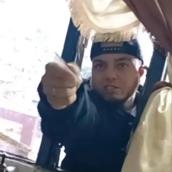 Capturan a hombre que amenazaba y acosaba a su expareja en Medellín en barrio popular 1: revelan detalles del caso.