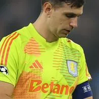 Emiliano Dibu Martínez, en riesgo de sanción por tema de apuestas en Inglaterra