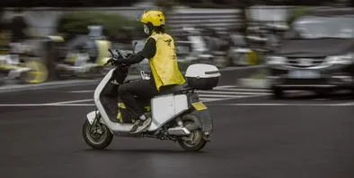 ¿Tiene moto eléctrica? Conozca los requisitos para circular legalmente en Cali