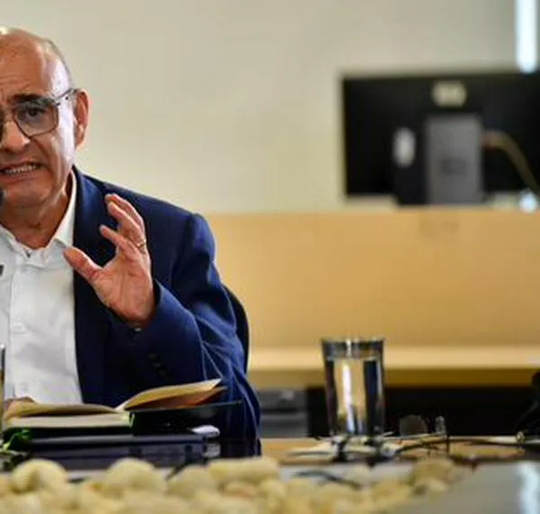 José Ismael Peña responde a señalamientos  por la corporación Rotorr y uso de viáticos