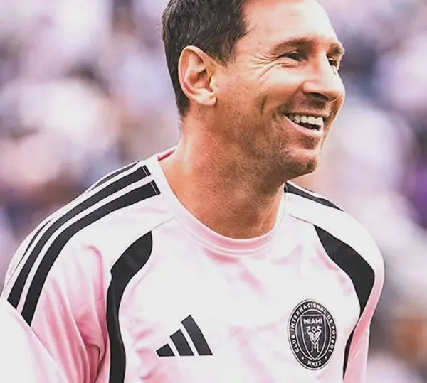 "Lionel Messi es un jugador único; soy un espectador de lujo al verlo, es un privilegio"