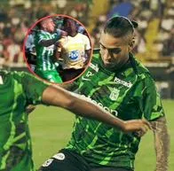 Momento del golpe en la cabeza que sufrió el 'Chicho' Arango en el partido de Nacional contra Águilas Doradas