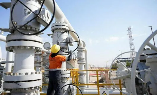 Petróleo: el precio del barril se acerca a los 120 dólares por primera vez desde 2022