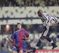 El triplete de Faustino Asprilla inspira al Newcastle antes de enfrentar al Barcelona