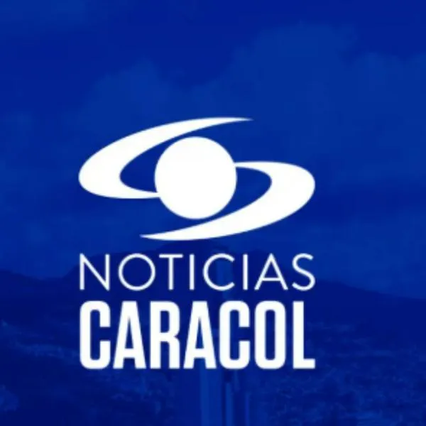 Expresentadora de Caracol TV, Silvia Corzo, sorprendió al casarse consigo misma