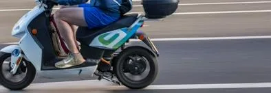 ¿Conoce las diferencias entre una bicicleta eléctrica y una moto eléctrica?