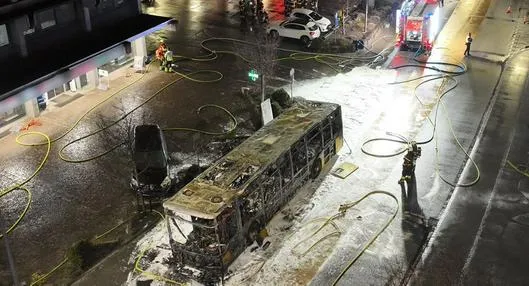 Seis muertos y varios heridos en Suiza por incendio provocado dentro de bus