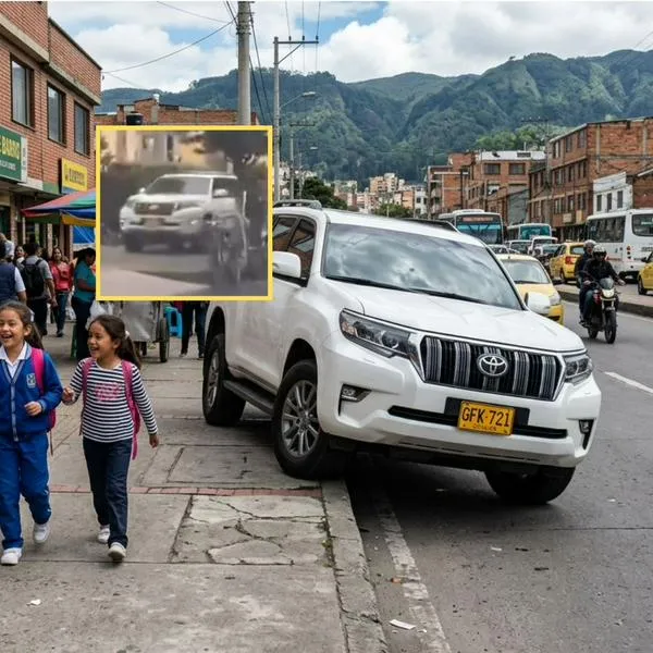 Conductor montó su camioneta sobre un andén en Bogotá aunque había niños
