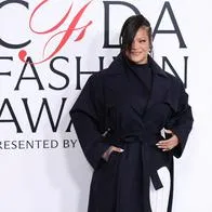 Qué pasó con la mujer que disparó a casa de Rihanna: tenías raras publicaciones