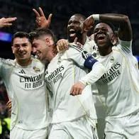 Jugadores del Real Madrid celebrando los goles de Federico Valverde, en la goleada contra Manchester City por Champions League