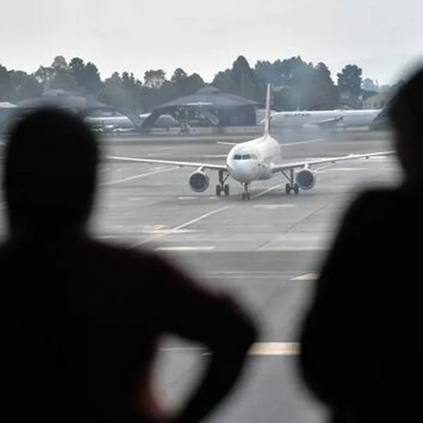 Emergencia aérea en Bogotá: avión militar pidió regresar tras despegar de El Dorado