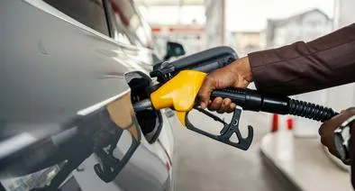 Precio de la gasolina podría subir en abril en Colombia por conflicto en Irán, reveló el Ministerio de Minas y Energía.