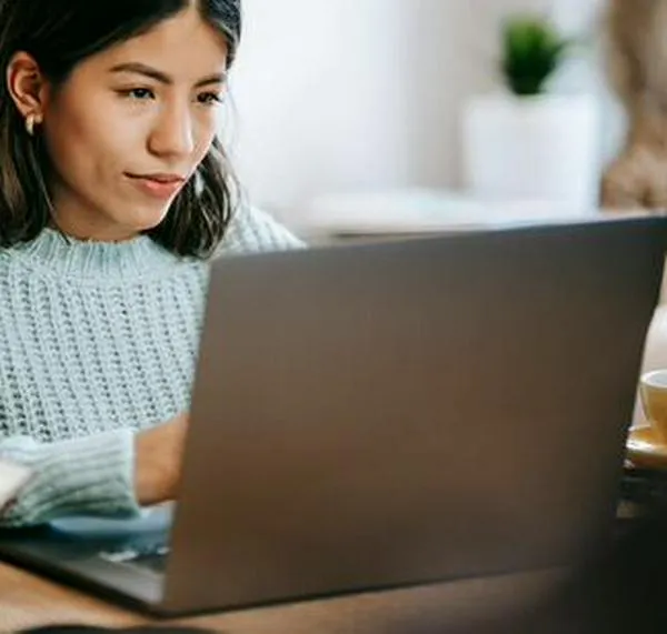 Abren 100 becas de pregrado, maestría y doctorado para mujeres en Bogotá y Soacha