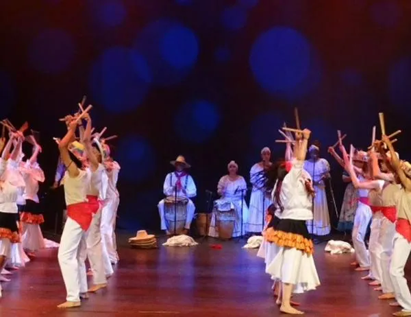 El sábado 15 de marzo, disfruta la Danza folclórica en La Media Torta  