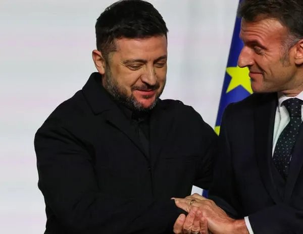 Zelenski se reúne con Macron en París en busca de aumentar la presión sobre Rusia