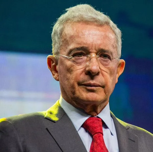 ¿Irá preso? Predicen cuál va a ser el futuro de Álvaro Uribe