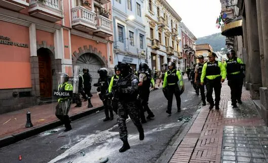 Ecuador inicia operaciones antinarco con apoyo de EE. UU: así regirá el toque de queda en cuatro provincias