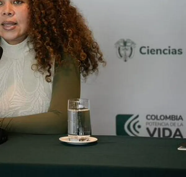 Minciencias abre convocatoria que ofrece 830 becas de posgrado en Colombia y el exterior