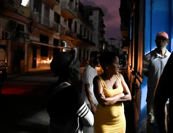 Cuba reporta un apagón total: así agrava la presión de EE. UU. la vida cotidiana en la isla