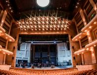 Asiste a lanzamiento del disco 'Llueven cantos' del Círculo Colombiano de Música Contemporánea en el Teatro Mayor Julio Mario en Bogotá 