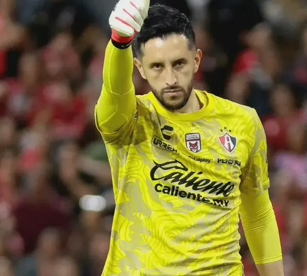 "Camilo Vargas ayudó bastante en el empate de Atlas con Toluca; llegará bien a Selección Colombia"