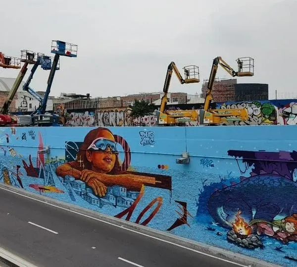 El intercambiador vial de avenida Caracas con calle 72 se transforma en una gran galería de arte urbano 