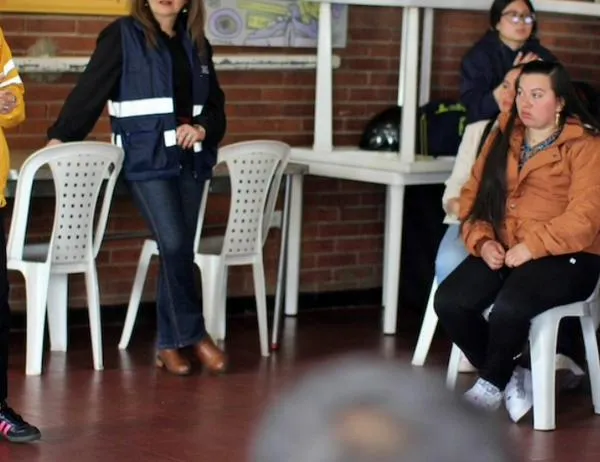 Iniciaron clases de la Escuela de Emprendimiento en el Centro de Desarrollo Comunitario de San Blas 