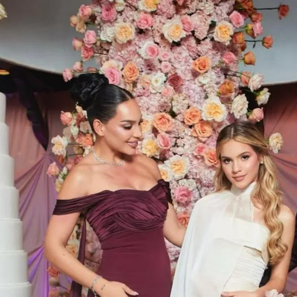 Invitado a la fiesta de 15 años de Andrea Valdiri le regaló $ 5 millones