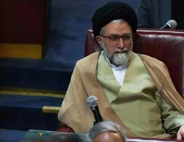 Así es Esmail Jatib, el ministro de Inteligencia iraní que Israel afirma que mató en un ataque aéreo