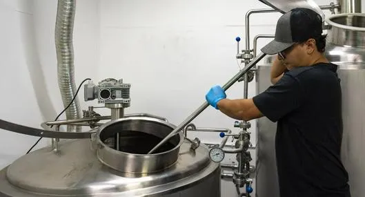 El Grupo Gloria anunció salida del mercado de lácteos en Colombia. El Ministerio de Agricultura activó plan de choque para salvar a productores de Boyacá. 