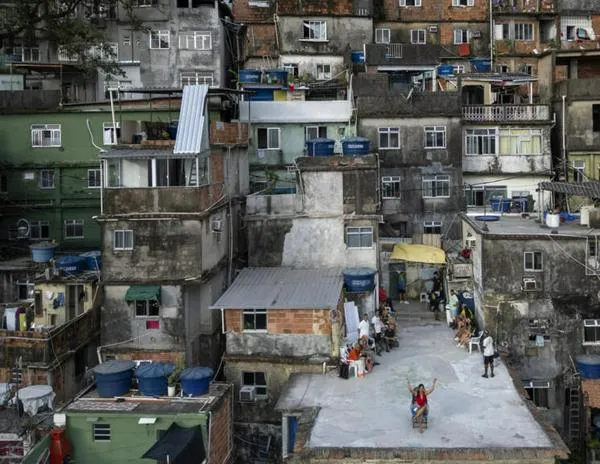 El encanto de la Rocinha: un trend viral con drones dispara el turismo en la favela