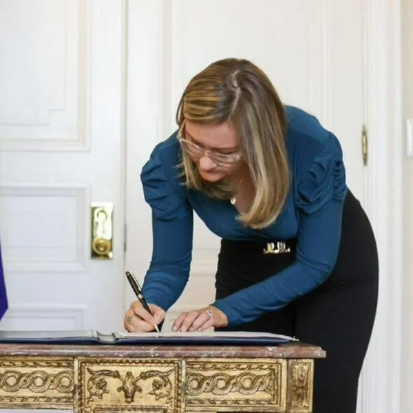 ¿Por qué tumbaron nombramiento de Cielo Rusinque en la SIC y qué dijo Petro?