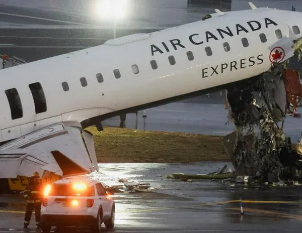 Lo que sabemos de la colisión del avión de Air Canada, que dejó dos pilotos muertos y decenas de heridos