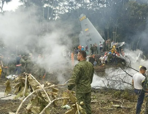 Sube a 66 cifra de muertos tras accidente de avión militar en Colombia: esto es lo que sabemos