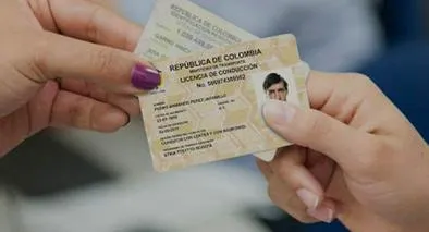 Conductores que van a tramitar licencia de conducción tendrán que hacer doble pago