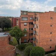 Importante servicio que están necesitando los conjuntos residenciales para carros escasea: Carga de eléctricos no da abasto