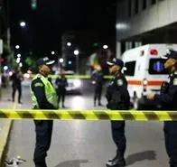 Hombre murió al lanzarse del tercer piso de un hotel que se estaba incendiando en el centro de Medellín