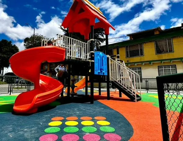 Kennedy invierte cerca de $55.000 millones de impuestos en vías y parques 