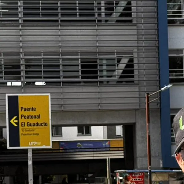 La huella de sus manos está en toda la universidad