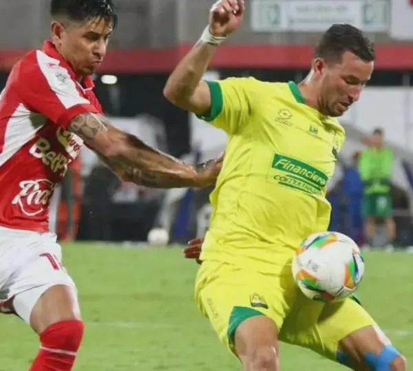 Explotó Luciano Pons ante pregunta en Bucaramanga;  "nos matamos en la cancha"