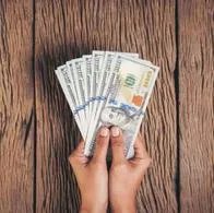 Dólar en Colombia sigue cayendo y se acerca a niveles de $3.650: se viene noticias clave de tasas y desempleo