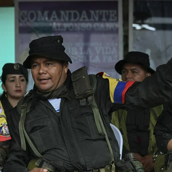 Alias ‘Calarcá’, ejemplo de que quienes negocian con Gustavo Petro se fortalecen